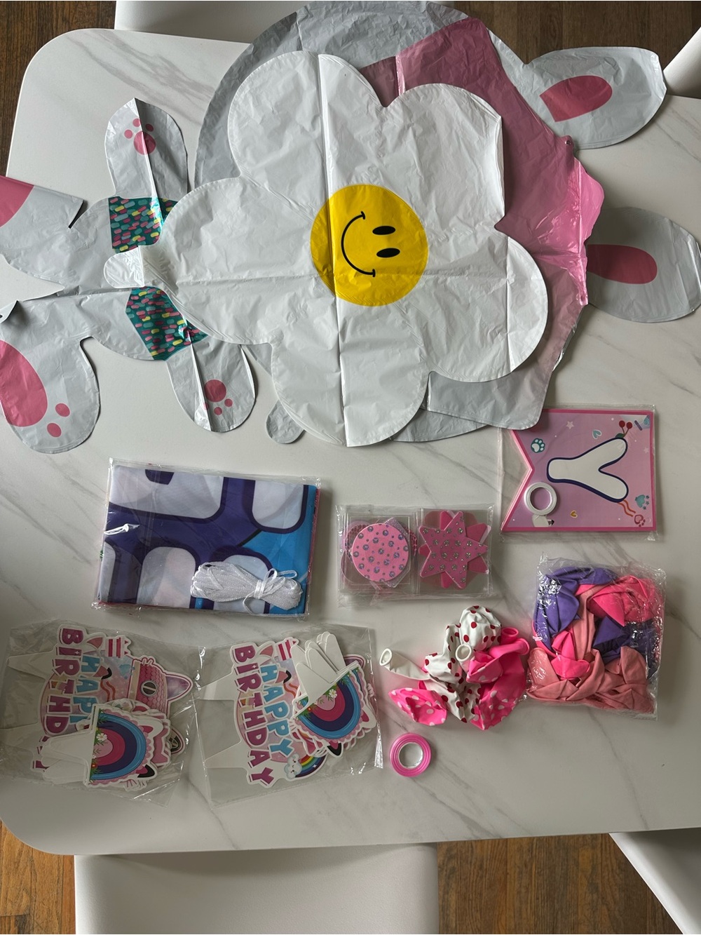 Pink Daisy Party Kit - Home Party Supplies